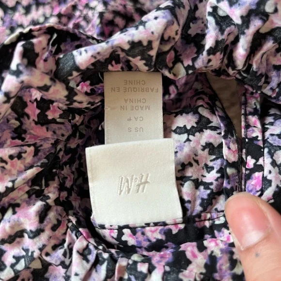 Flowered Blouse - Picture 2 of 3